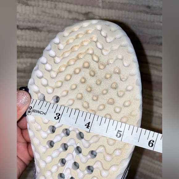 Nike Renew Rival Grey‎ Running Shoes Women’s Size 8 - Picture 10 of 10